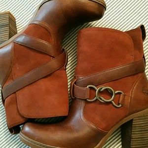 Women's boots